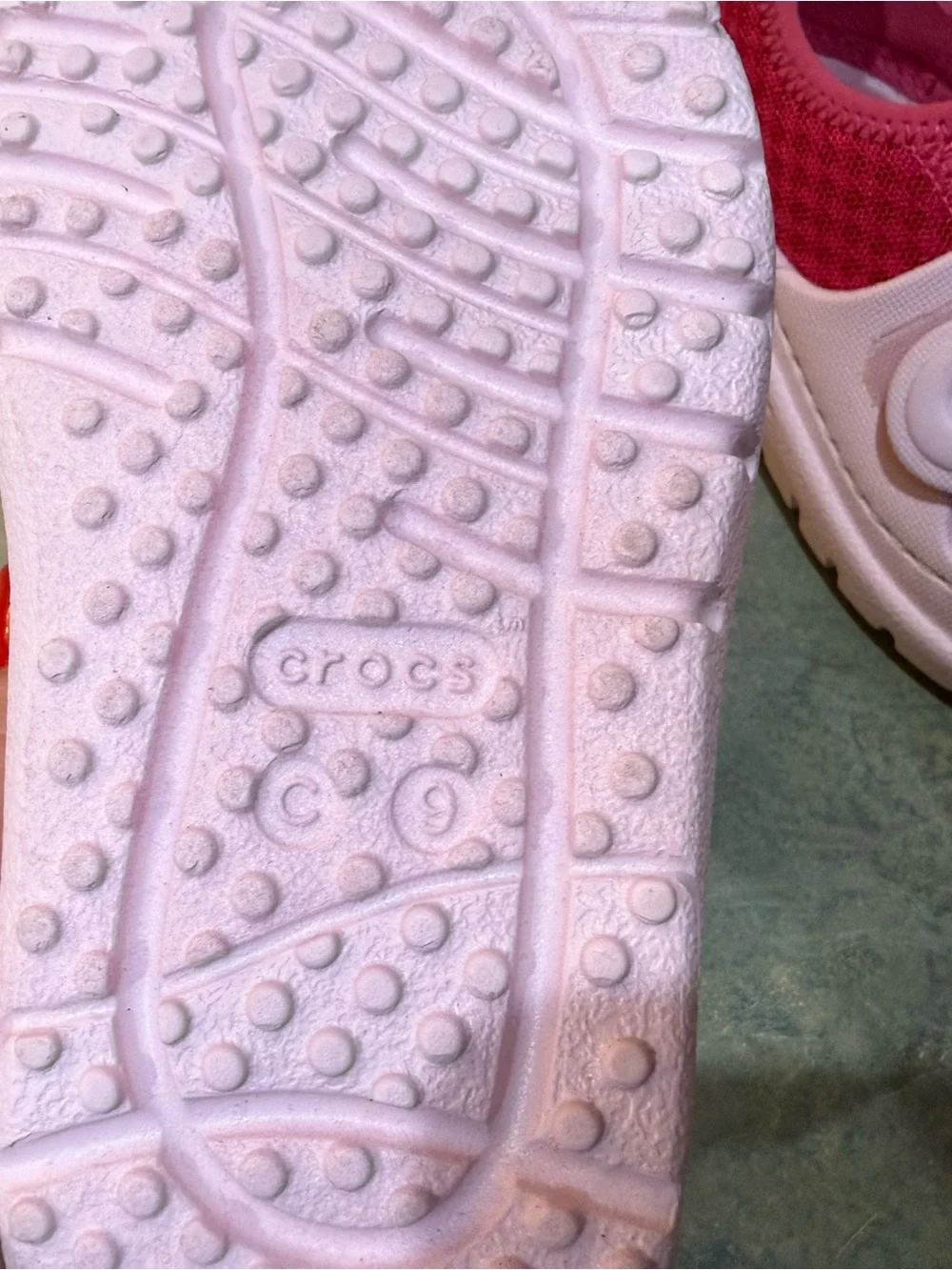 CROCS Kids Pink Mesh Water Shoes with Mint Pull Tab